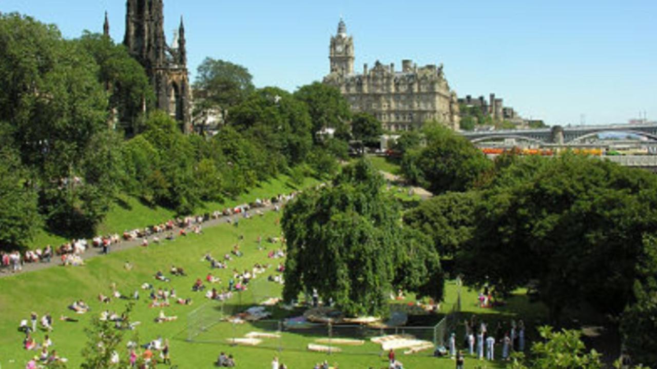 Apartamento The Jeffrey Street Retreat Edimburgo Exterior foto